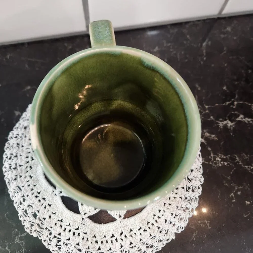 Vintage Avocado Green 1970s Retro Embossed Linear Drip Design Stacking Ceramic M - Picture 3 of 7